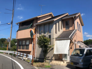 福山・外壁塗装・施工前・施工実績・コーキングひび割れ・外壁塗装依頼